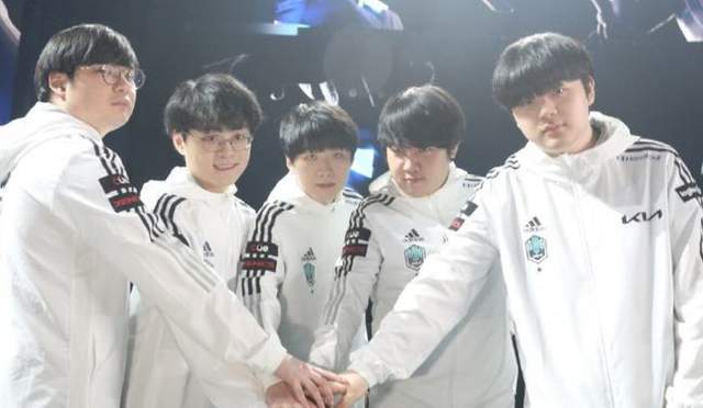 比战术和技 比战术和技