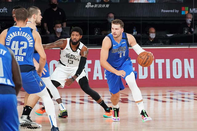 点在中超属 点在中超属