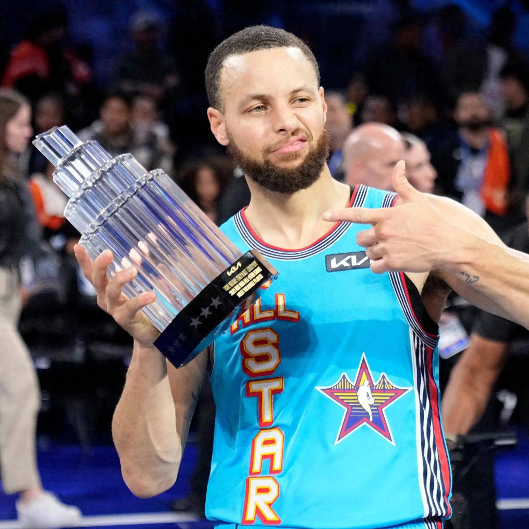 各界瞩目 各界瞩目