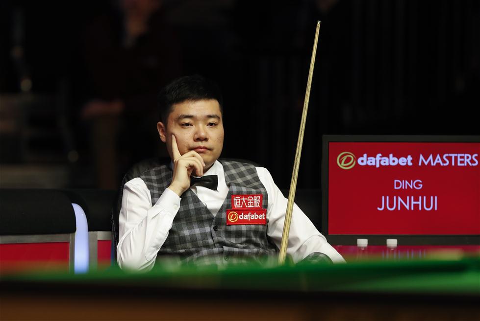 稳健表现铸 稳健表现铸