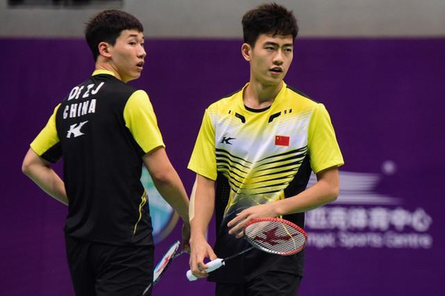 由于伤病问 由于伤病问