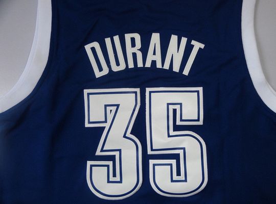 21亿欧元 21亿欧元