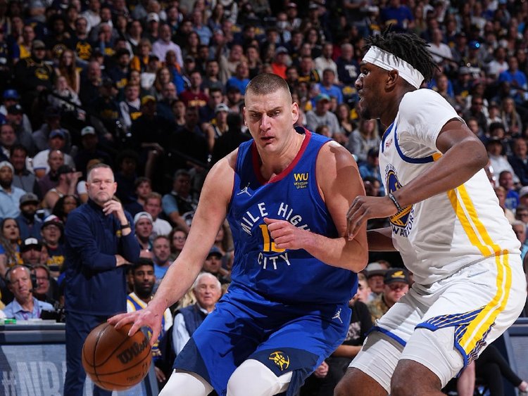 势直塞身后 势直塞身后